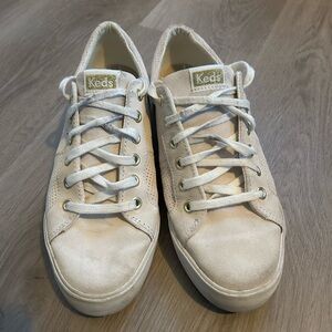 Ked’s suede sneaker women’s 9.5